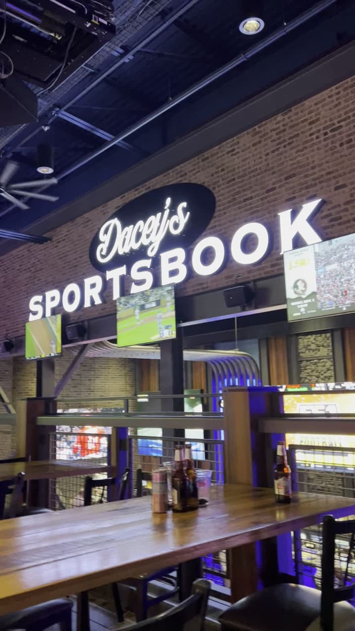 Dacey's Sports Bar