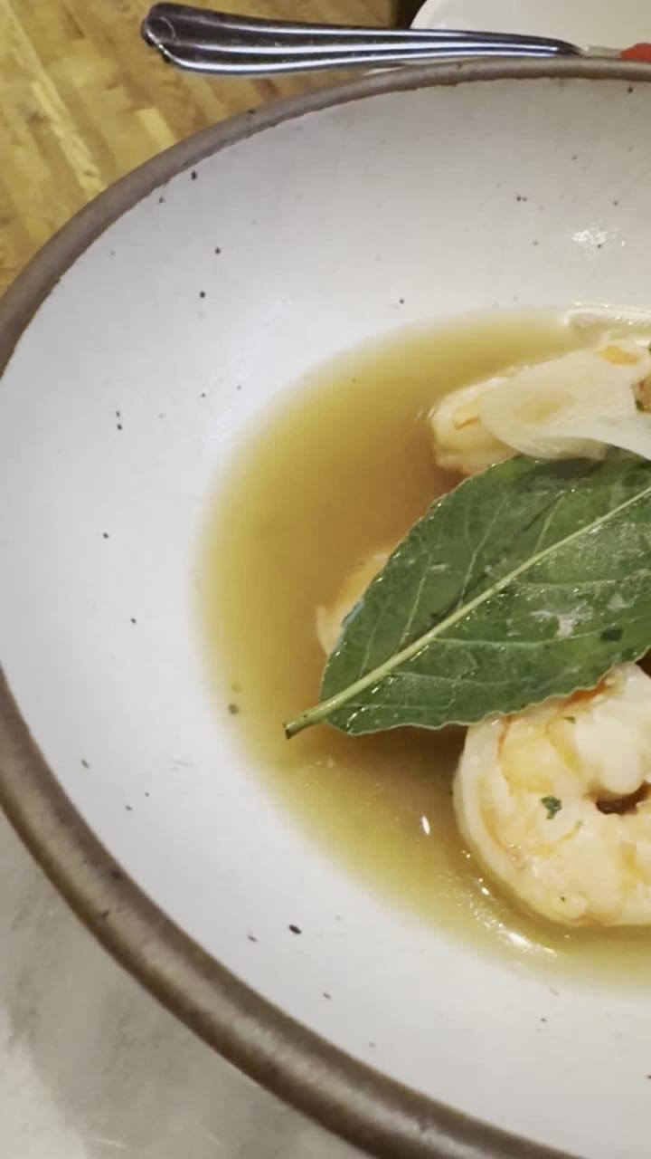 Video review of Cúrate