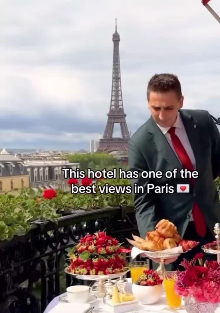 Video review of Hôtel Plaza Athénée