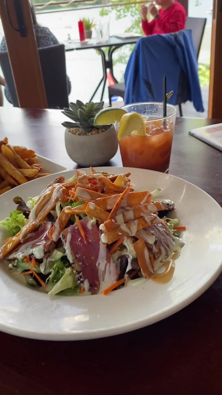 Players Sports Bar & Grill