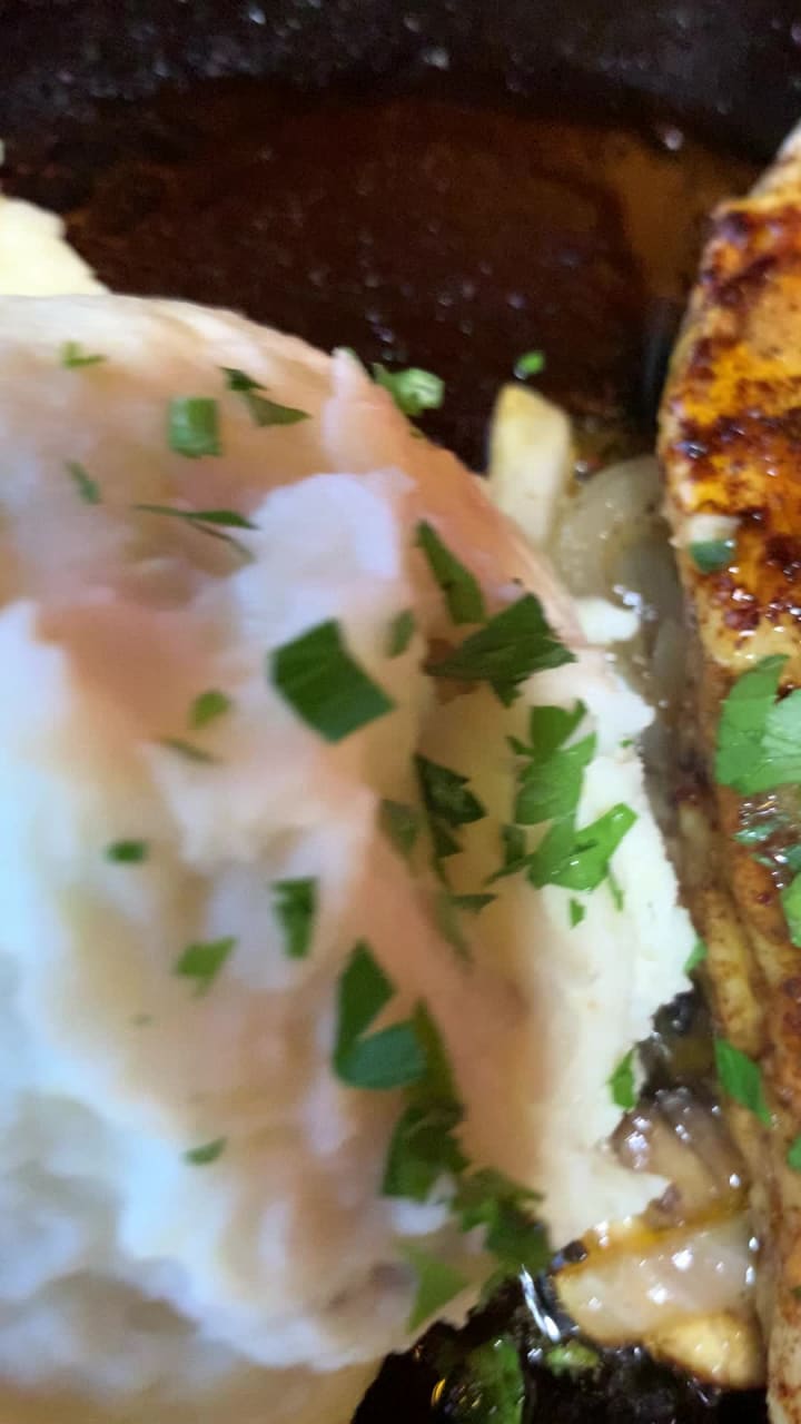 Applebee's Grill + Bar