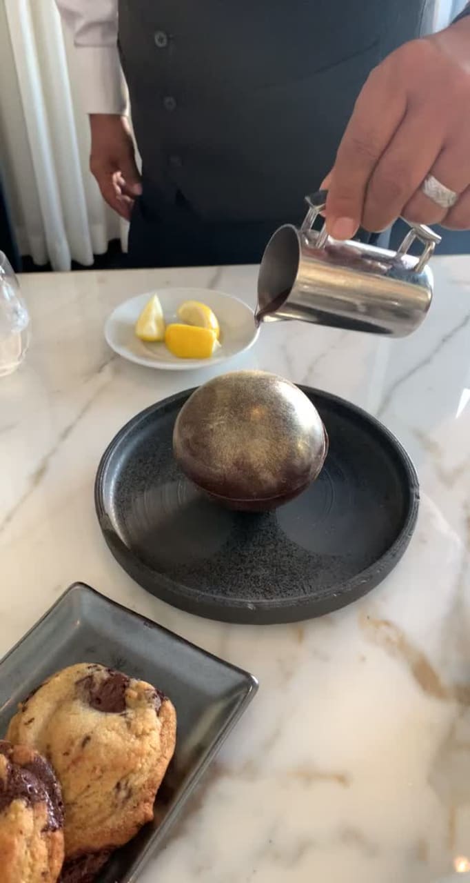 Video review of CUT by Wolfgang Puck