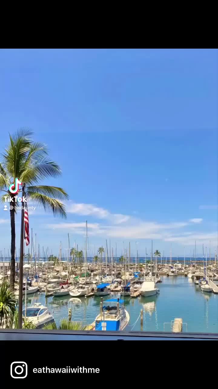 Video review of 100 Sails Restaurant & Bar