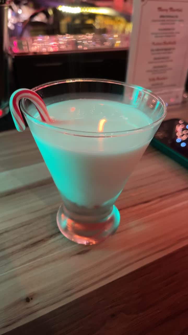 Video review of 5801 Video Lounge & Cafe