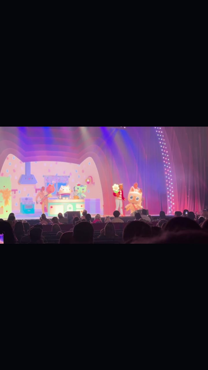 Video review of Louisville Palace