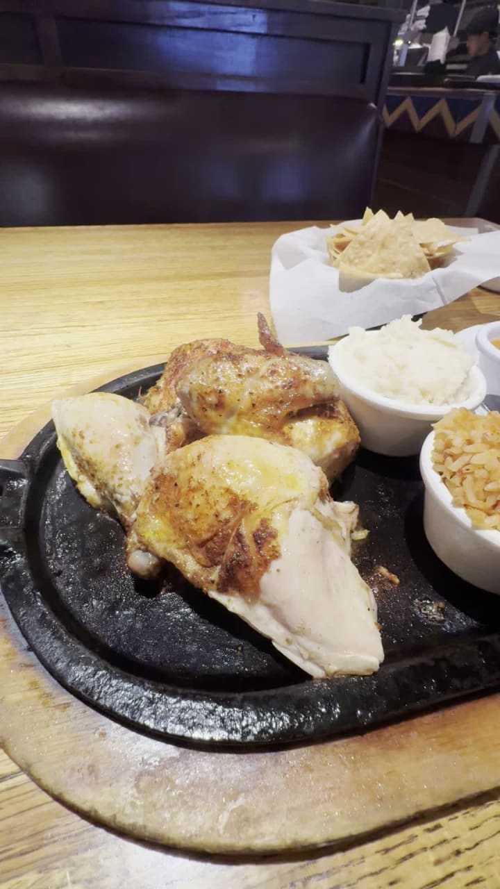 Video review of Mexicali Cocina Cantina