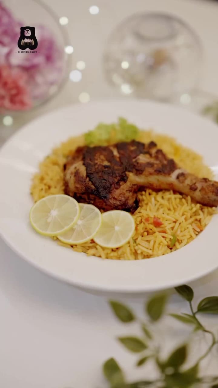 Black Bear Brew-City walk Food | cakes | coffee | burger | restaurant in Srinagar