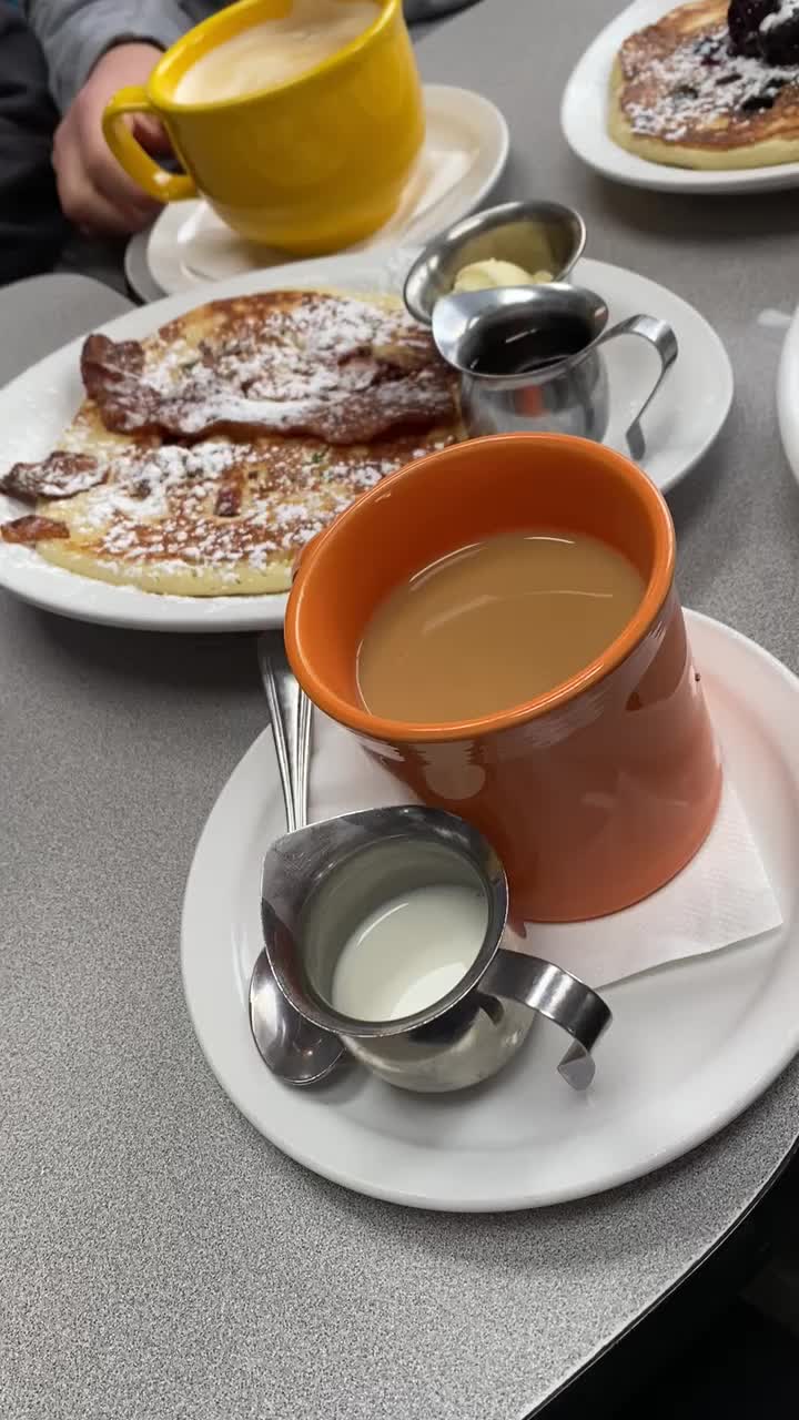 Video review of Jelly Cafe