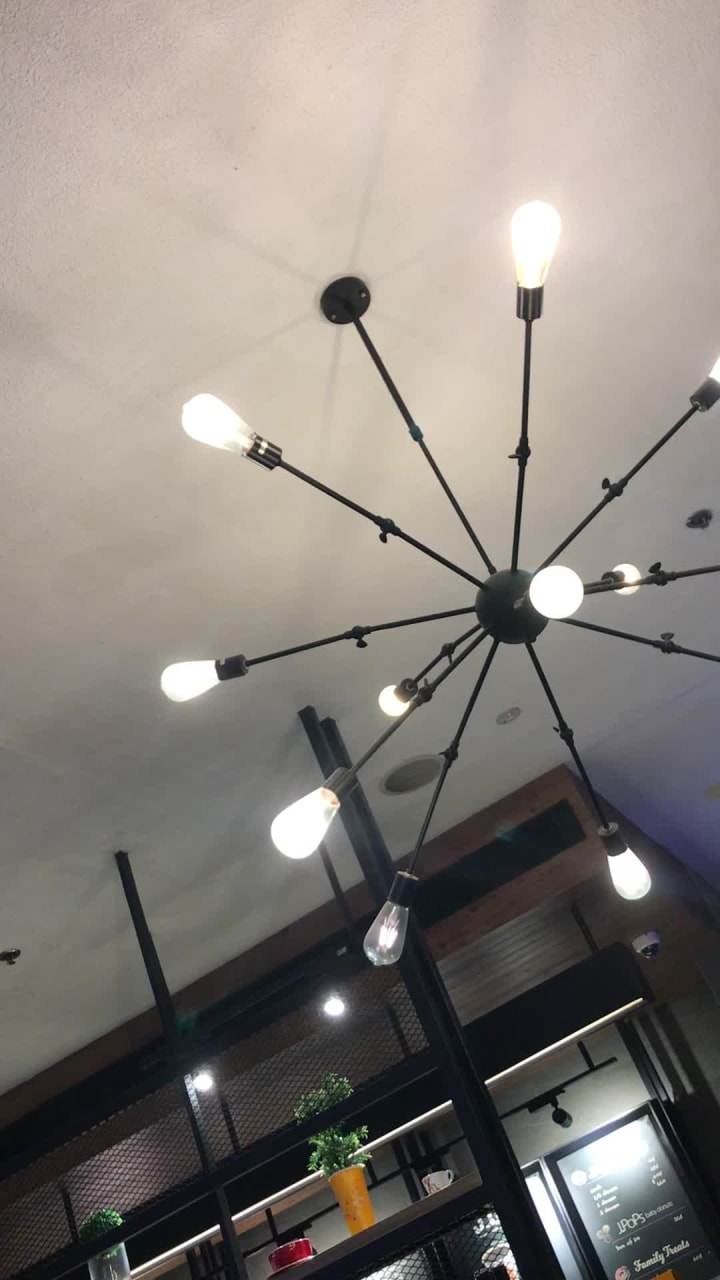 J.CO Donuts & Coffee