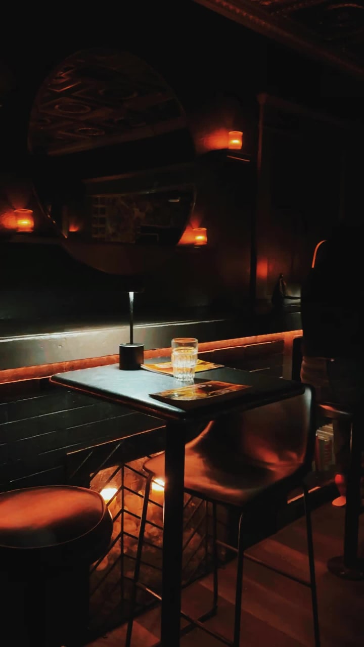 Video review of Killer Whale Sex Club