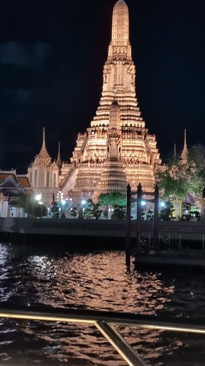 Chao Phraya Princess Cruise (เจ้าพระยาปริ๊นเซส)