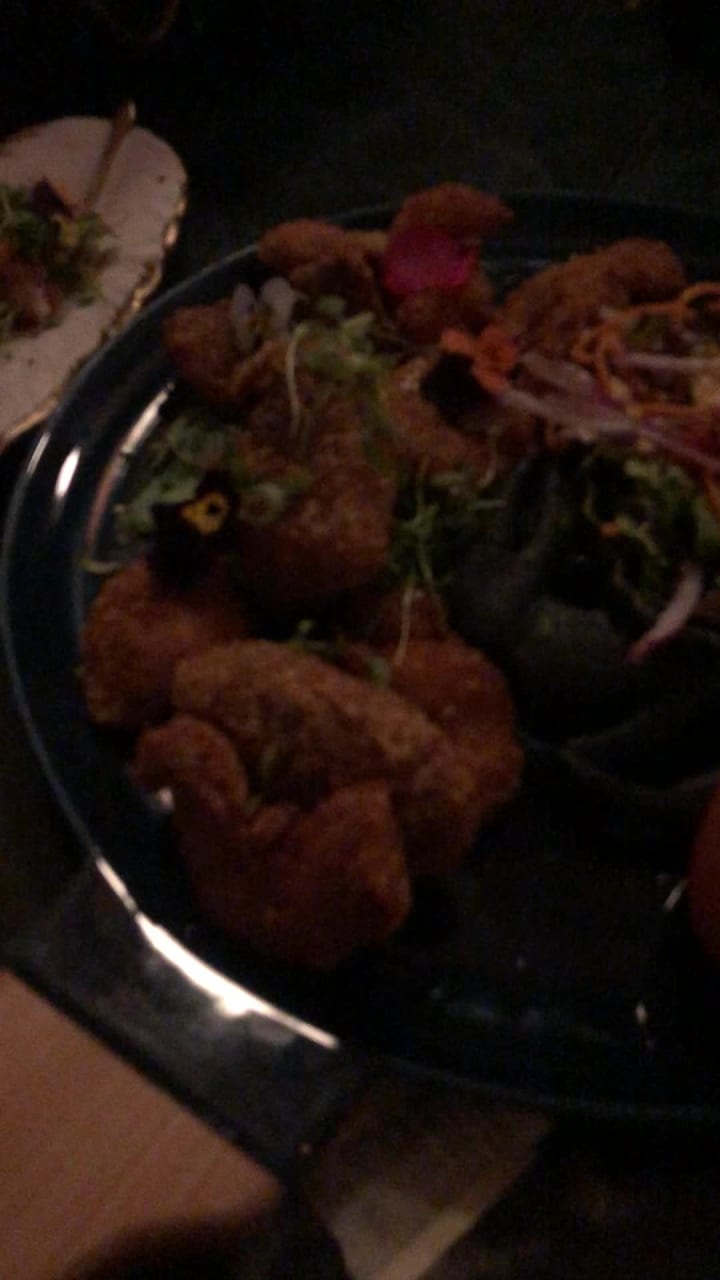 Video review of Descortés