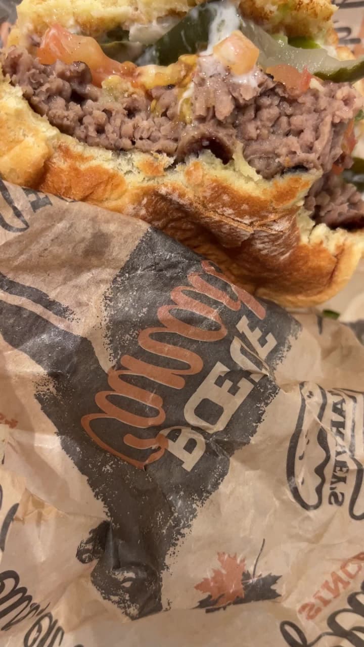 Video review of West Edmonton Mall