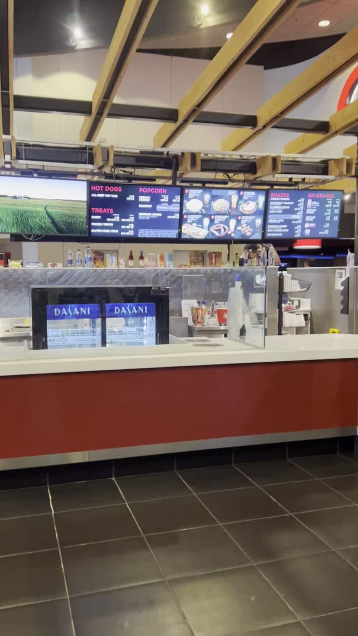 Video review of AMC Mercado 20