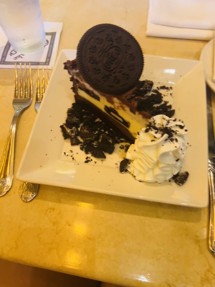 Video review of The Cheesecake Factory