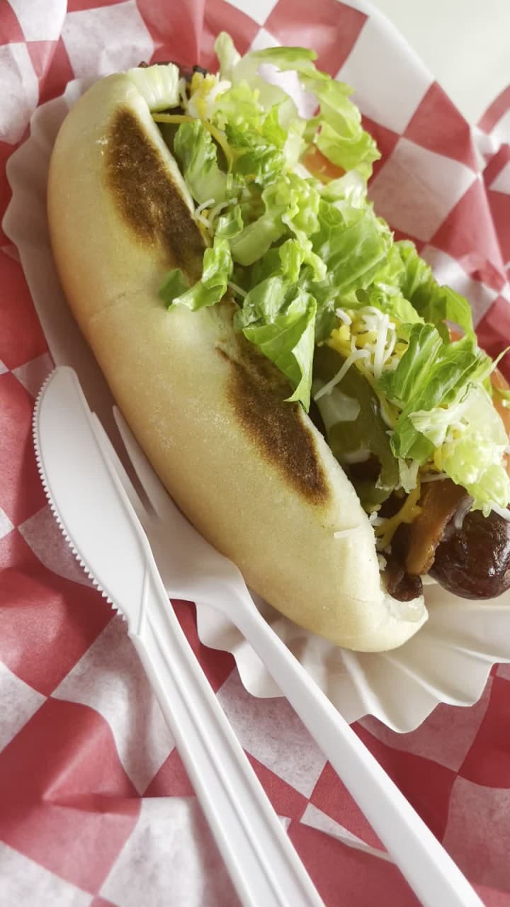 Steve's Snappin' Dogs