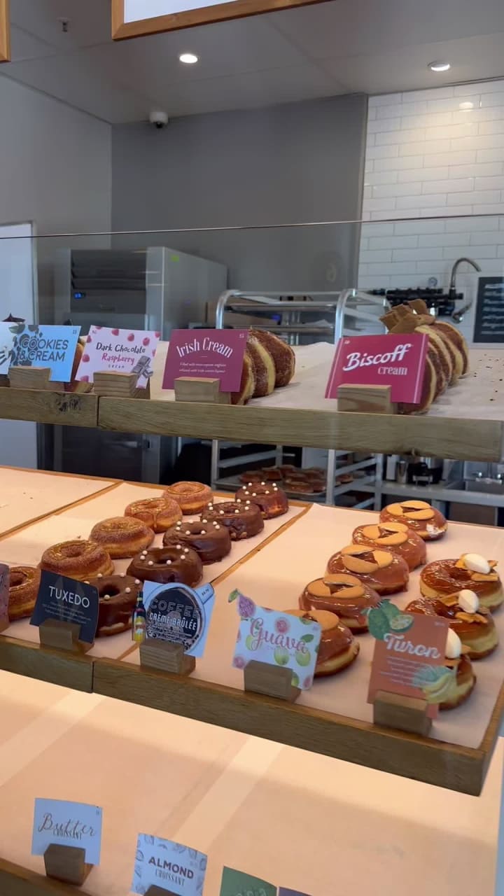 Video review of Bun Appétit