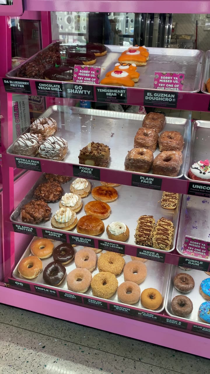 Video review of Pinkbox Doughnuts