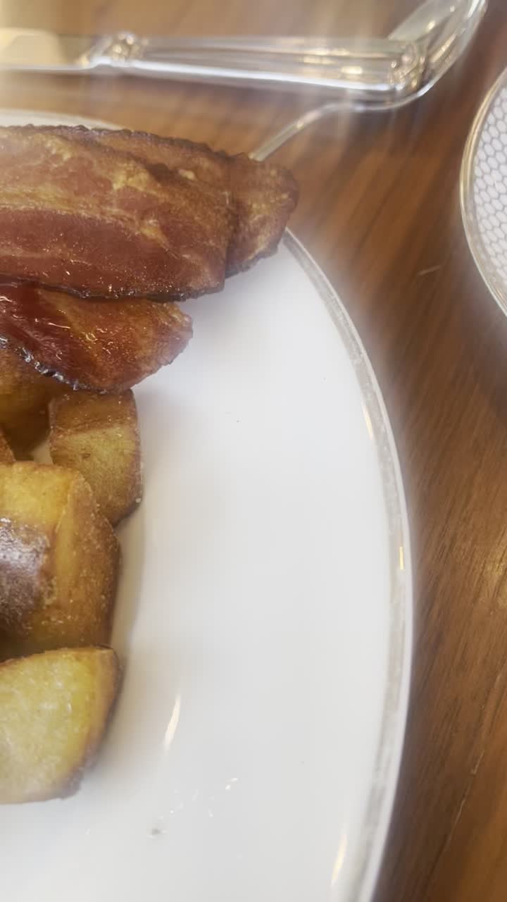 the hive bar and grill