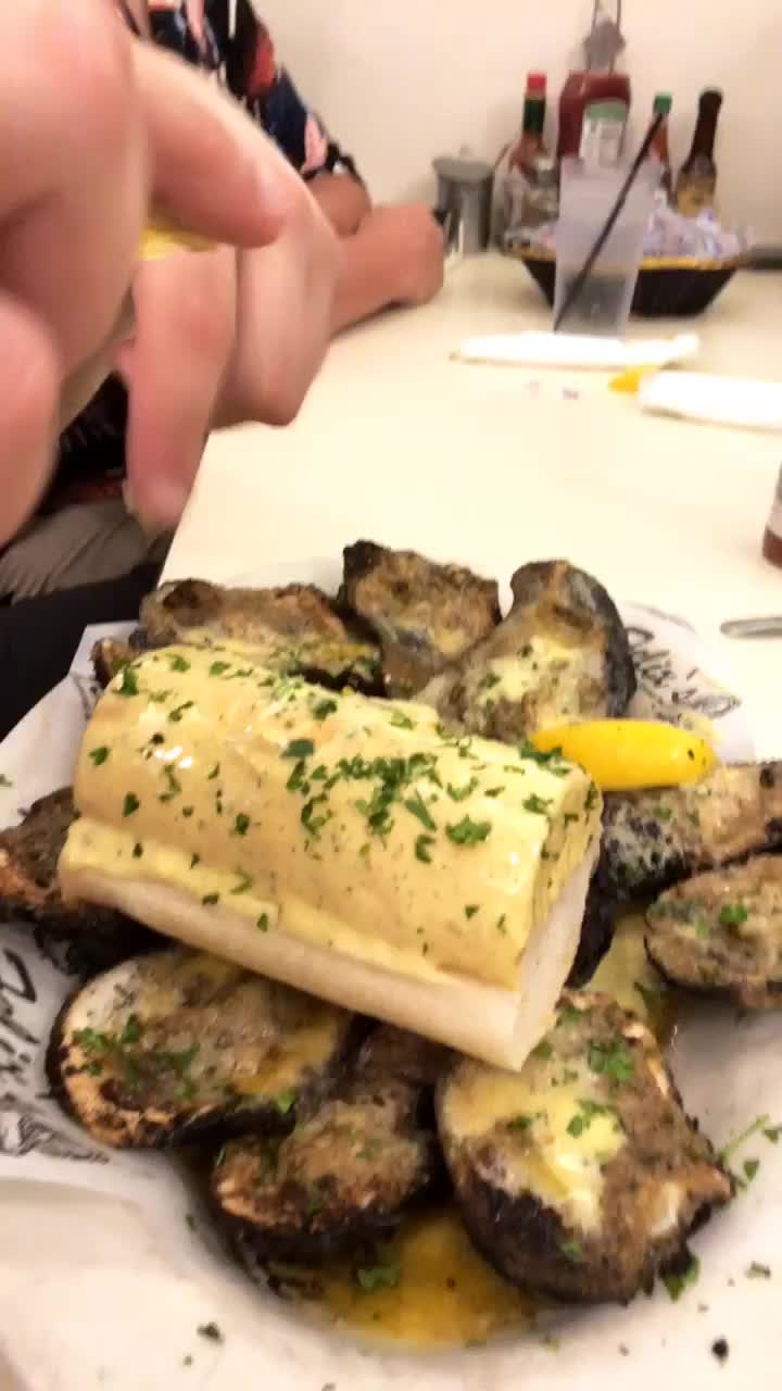 Felix’s Restaurant & Oyster Bar