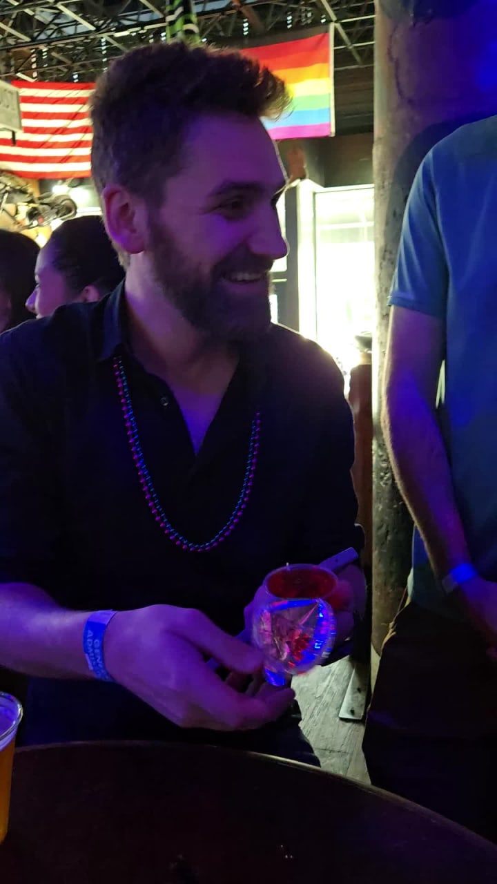 Video review of Cowgirls