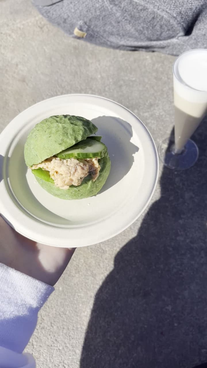 Video review of France Pavilion