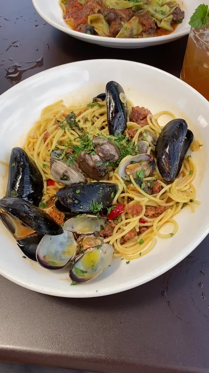 Brasswood Bar + Kitchen