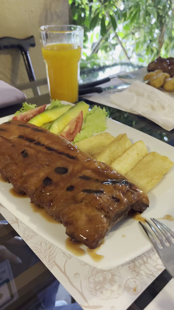 Video review of Santa Costilla