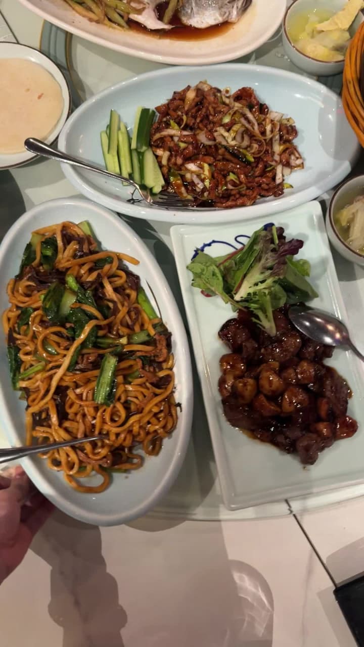 Video review of Taste of Shanghai