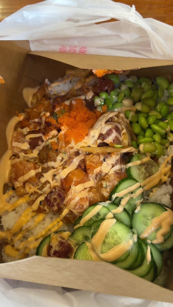 Video review of The Poke Place