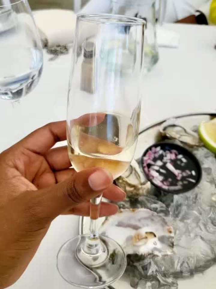 BLOW FISH Restaurant