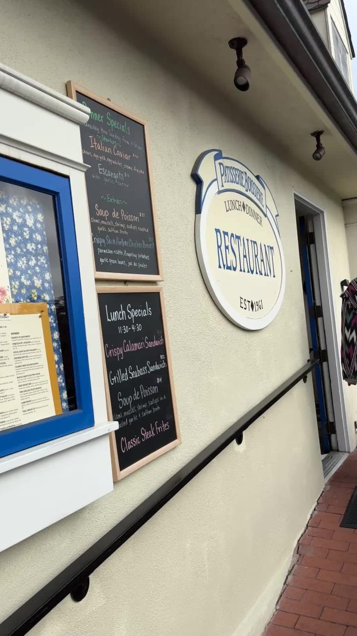 Video review of Patisserie Boissiere