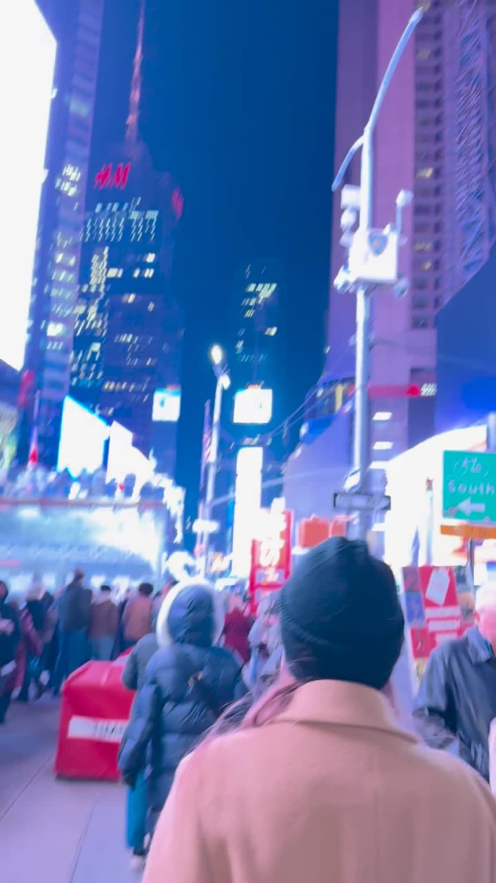 Video review of M&M's World