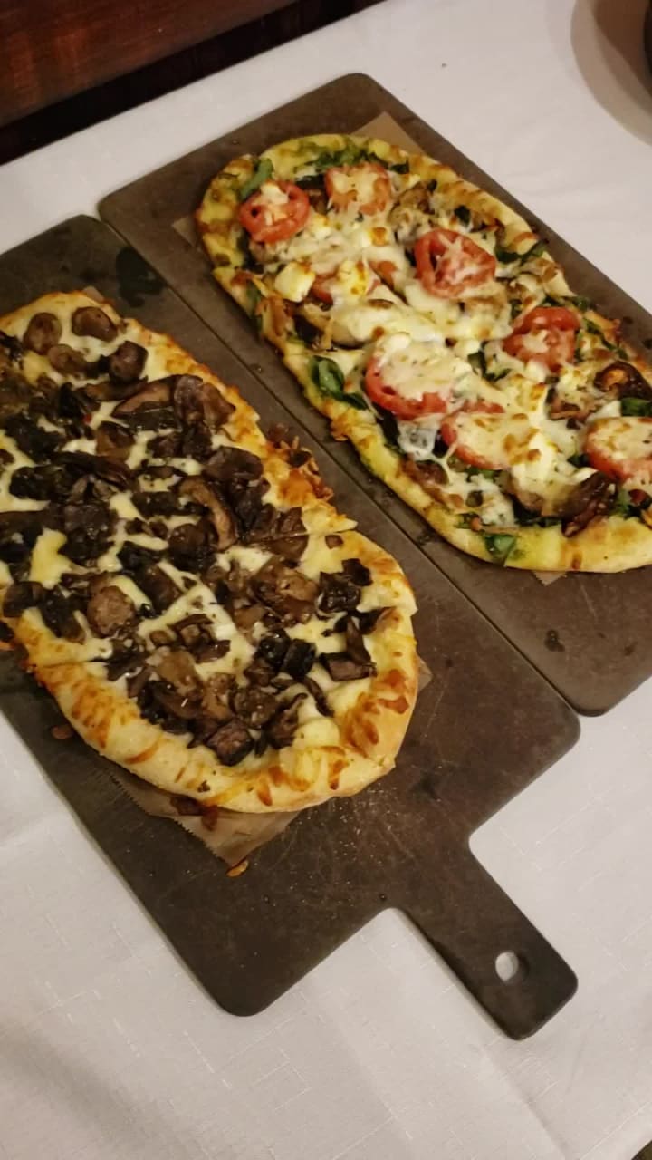 Video review of UNO Pizzeria & Grill