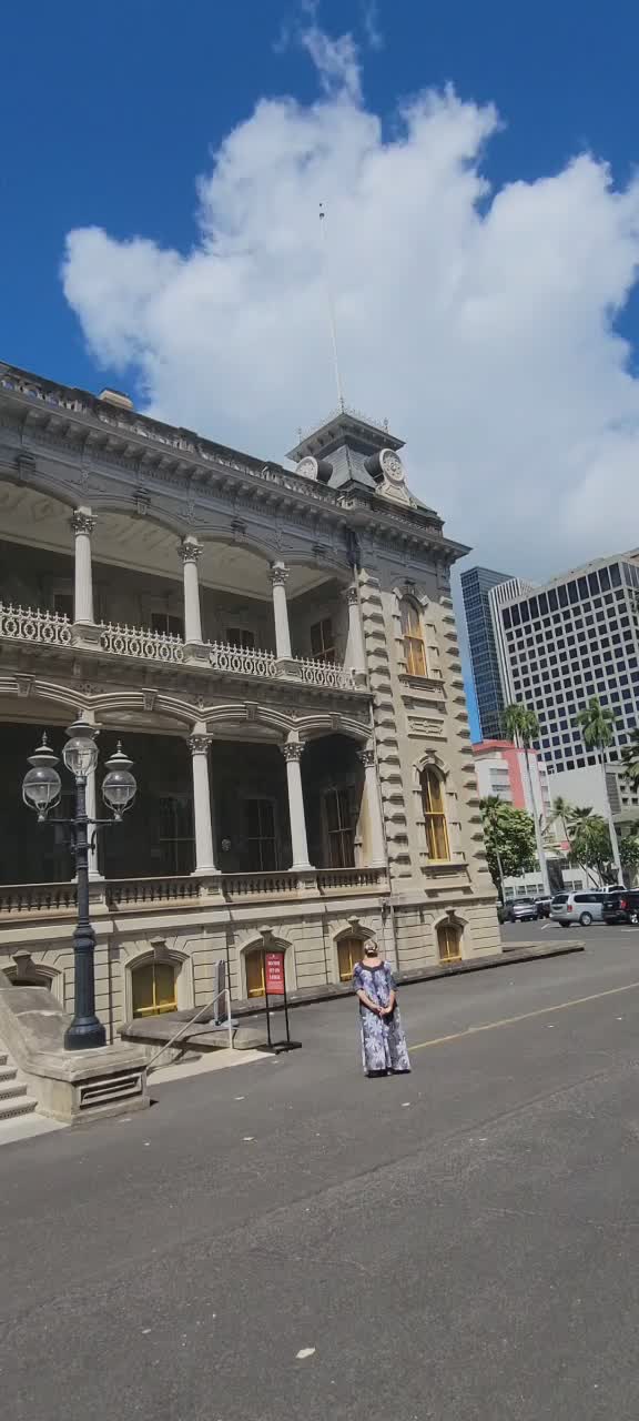 Iolani Palace