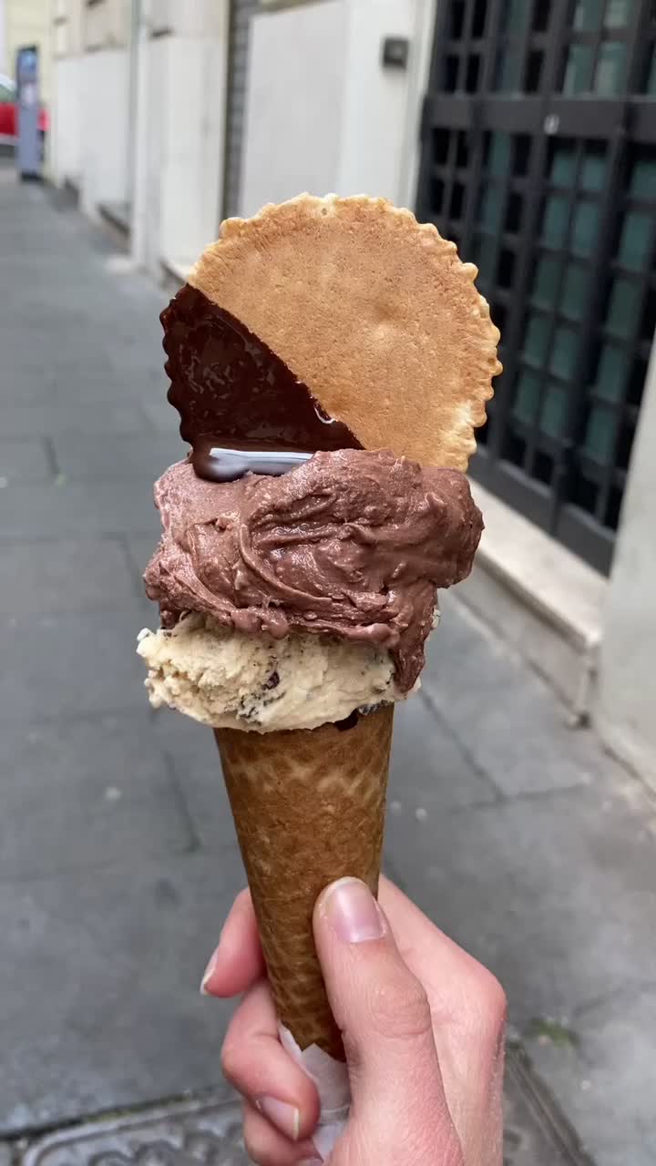 Video review of Come Il Latte