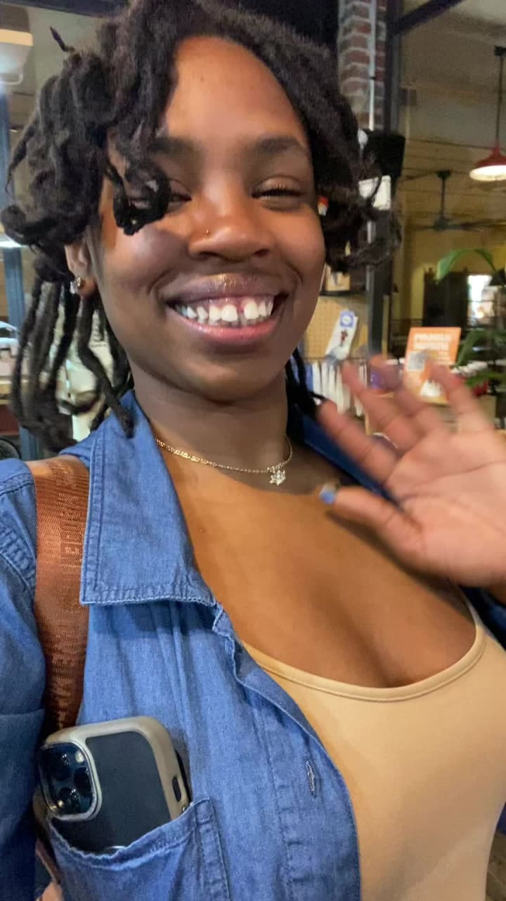 Video review of H&F Burger