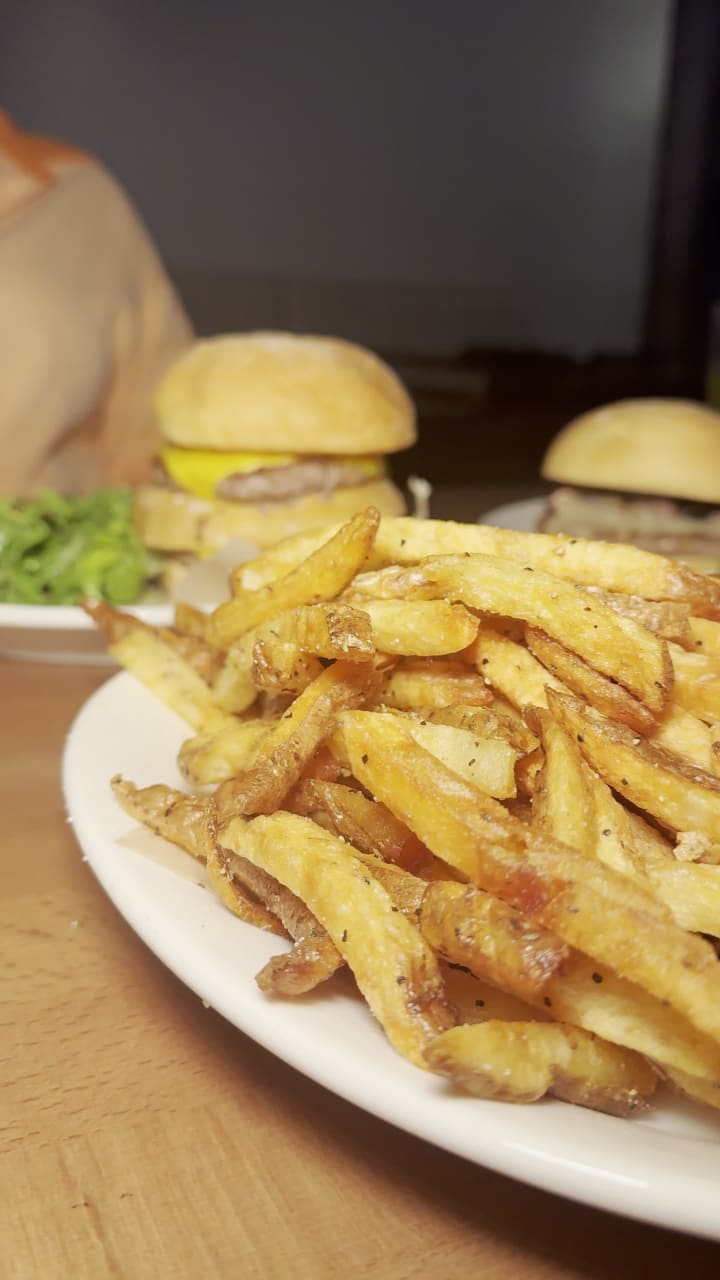 Video review of DMK Burger Bar