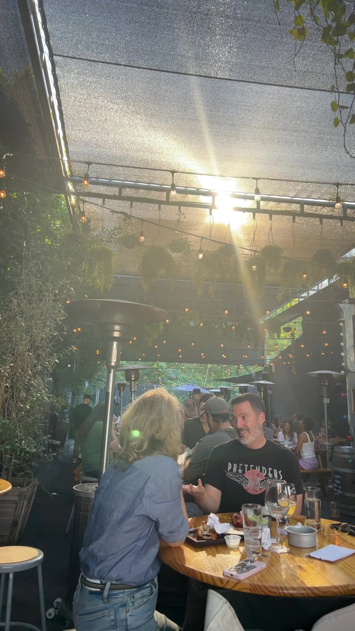 Video review of Laurel Tavern