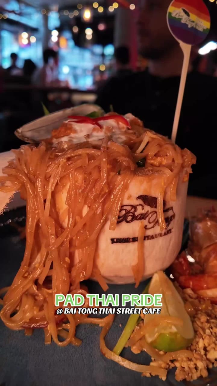 Bai Tong Thai Street Cafe