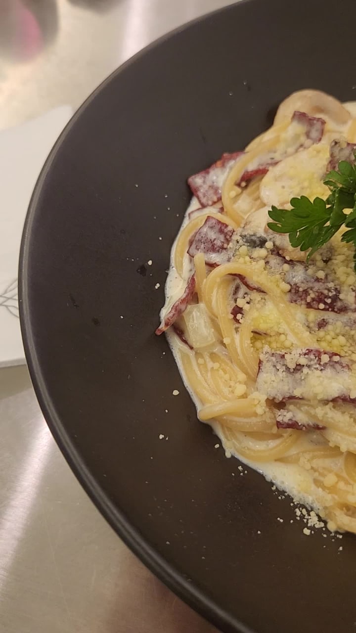 The Rud Cafe & Bistro