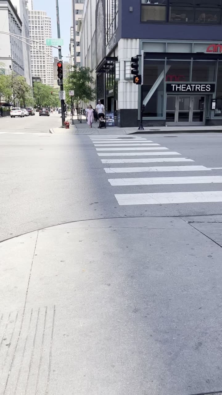 Video review of AMC DINE-IN 600 North Michigan 9