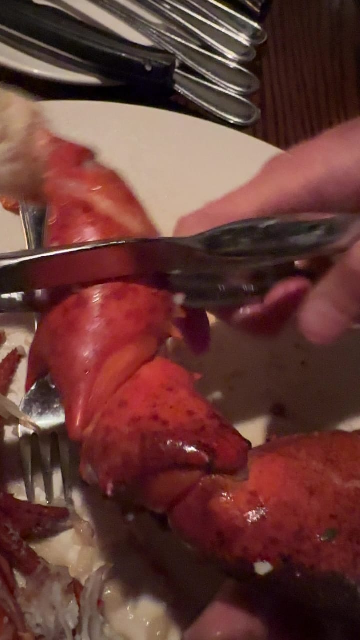 Video review of The Keg Steakhouse + Bar - York Street