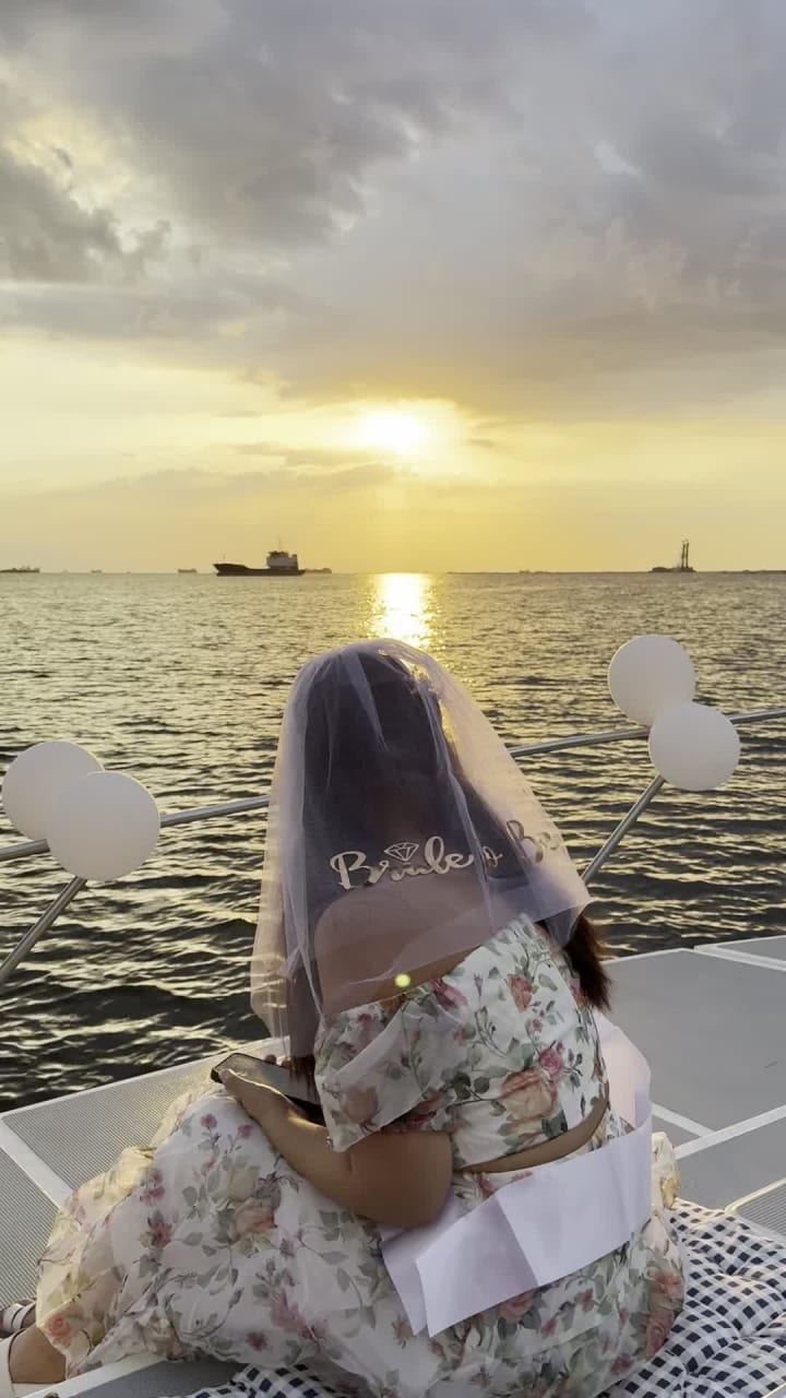 Video review of Harbour Square