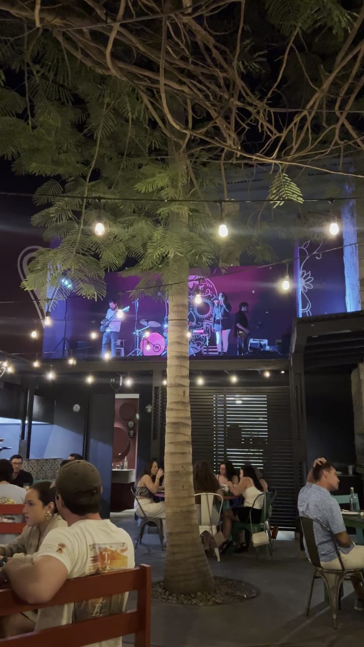 La Lupita Taco & Mezcal (La Lupita Taco y Mezcal)