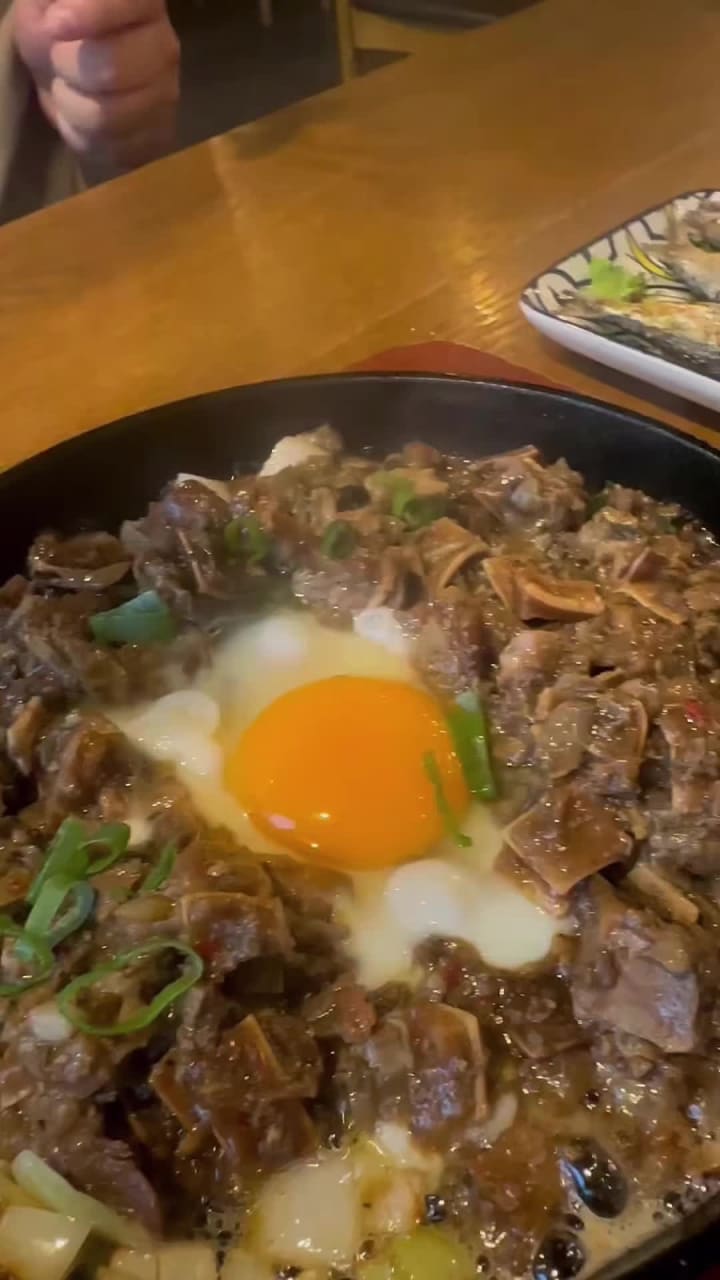 Lola’s Table Filipino Mexican Bistro