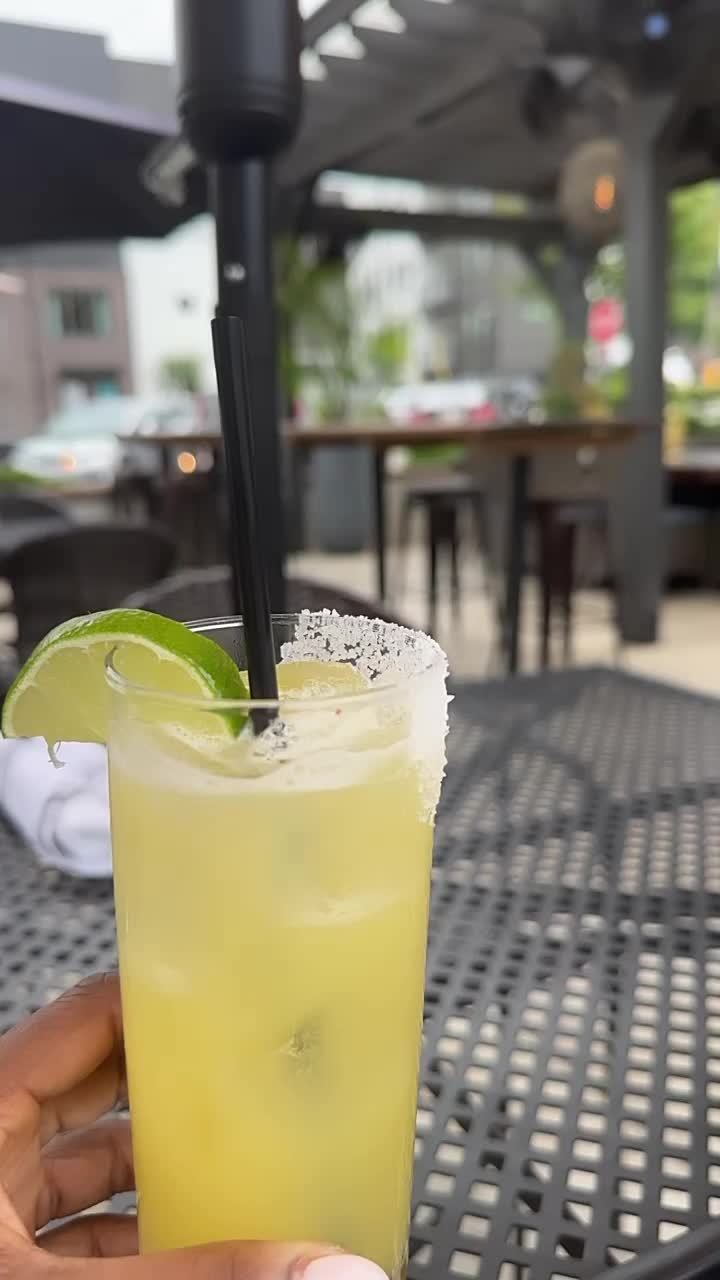 Video review of Patria Cocina