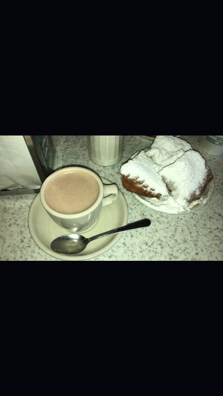 Video review of Café Du Monde