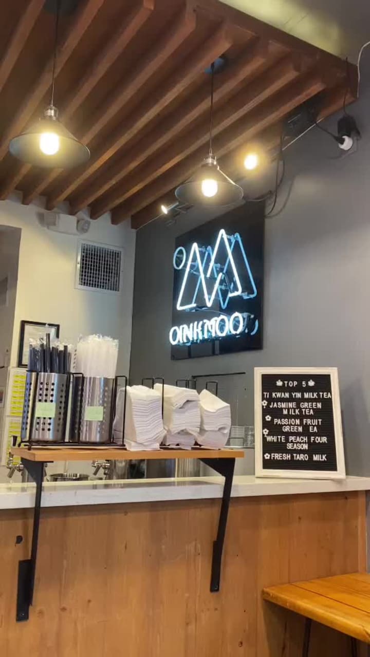 OinkMoo Tea Bar