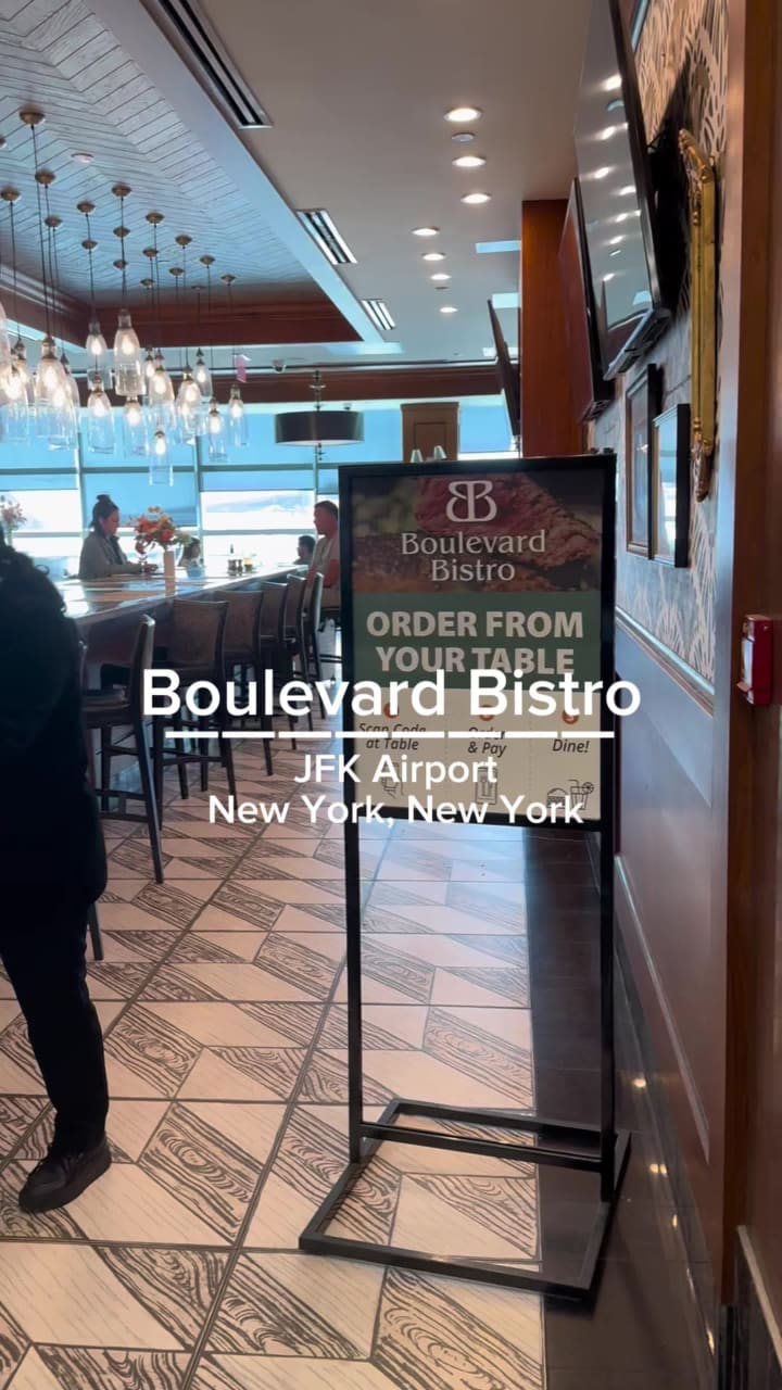 Boulevard Bistro